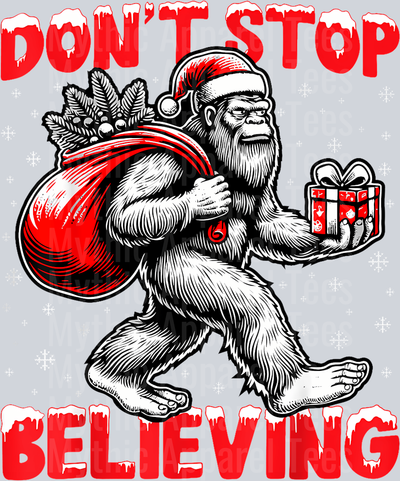 33 Funny Christmas Bigfoot Don_T Stop Believing Santa Lights T-Shirt